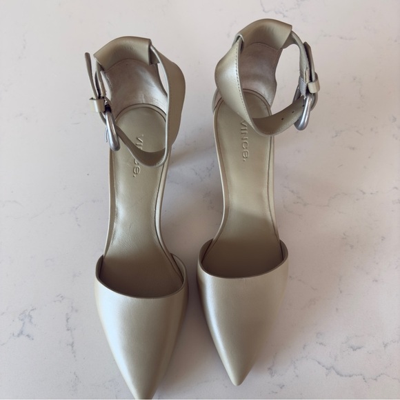 Vince Perri Ankle-Strap Heel in color Macadamia NEW Size: 6 - Picture 2 of 7